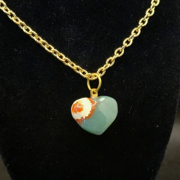 Vintage 18k Gold Plate 20" Chain Unique Hand Carved Pendant Necklace - Picture 2 of 4